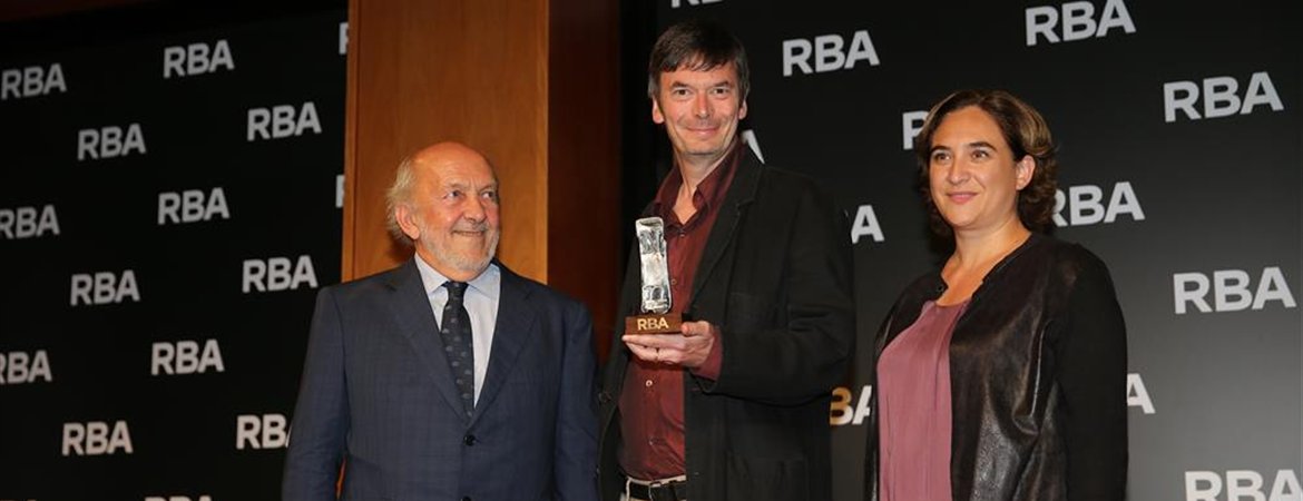 Ricardo Rodrigo, Ian Rankin y Ada Colau